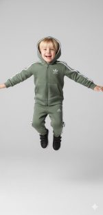 Yeşil Kapşonlu Takım